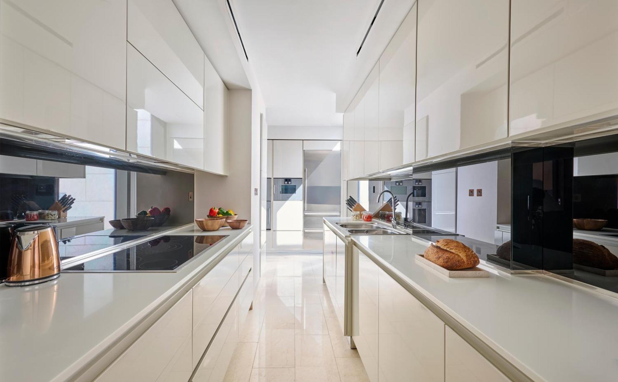 Отель Mandarin Oriental, Доха Экстерьер фото A modern kitchen