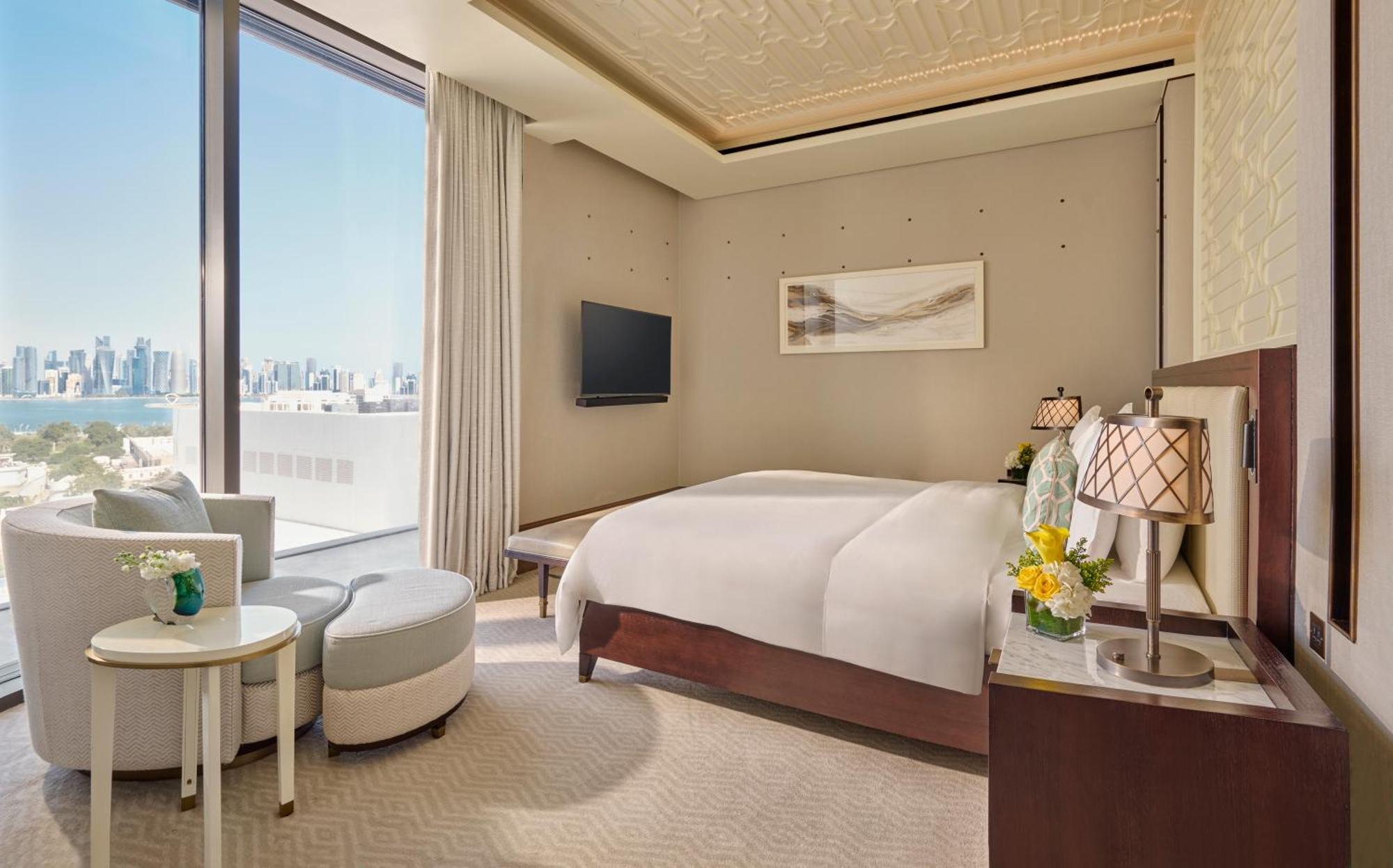 Отель Mandarin Oriental, Доха Экстерьер фото A bedroom at the hotel
